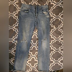 American Eagle Lightwash jeans